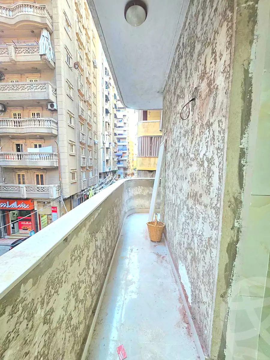 https://aqarmap.com.eg/ar/listing/7361982-for-sale-alexandria-el-mandara-shr-jml-bd-lnsr