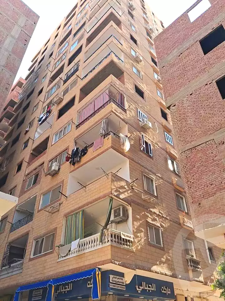 https://aqarmap.com.eg/ar/listing/7362012-for-sale-cairo-helwan-hadayek-helwan-nile-corniche-st