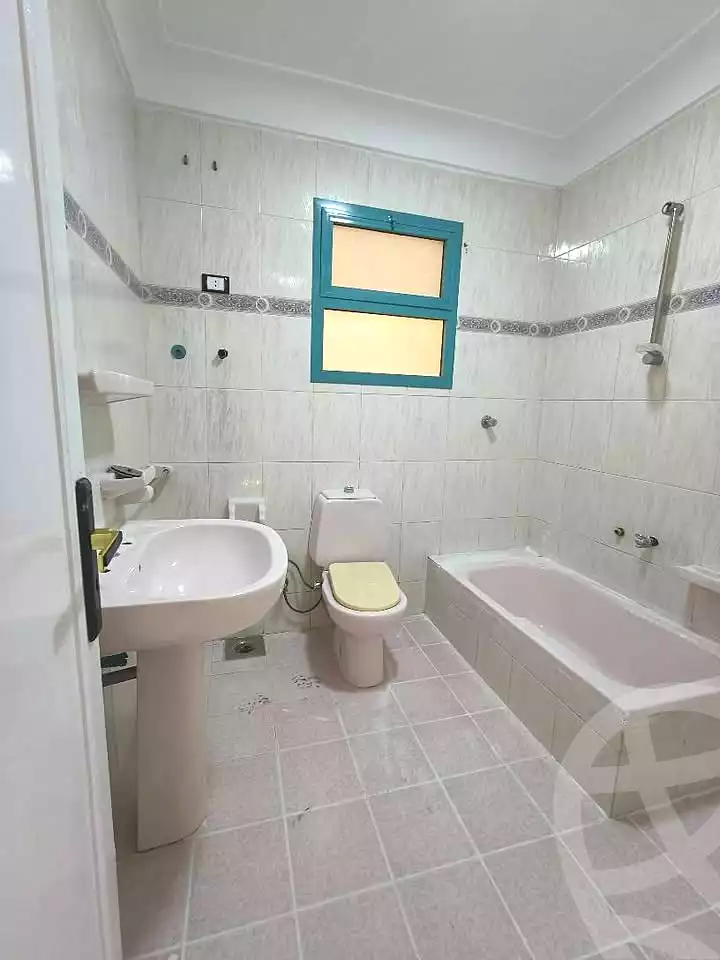 https://aqarmap.com.eg/en/listing/7362306-for-sale-alexandria-al-agamy-shataa-el-nakheel