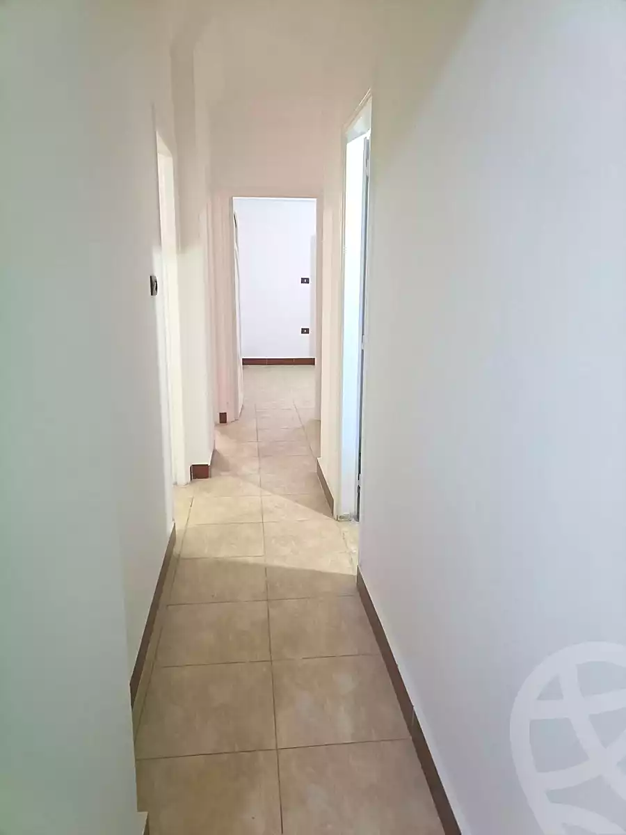 https://aqarmap.com.eg/ar/listing/7362541-for-sale-alexandria-sydy-bshr-sydy-bshr-bhry-shr-mhmwd-l-yswy