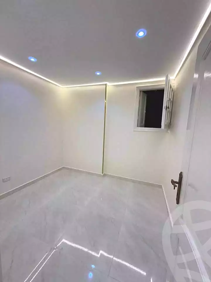 https://aqarmap.com.eg/ar/listing/7362852-for-sale-alexandria-sydy-bshr-sydy-bshr-bhry-street-17