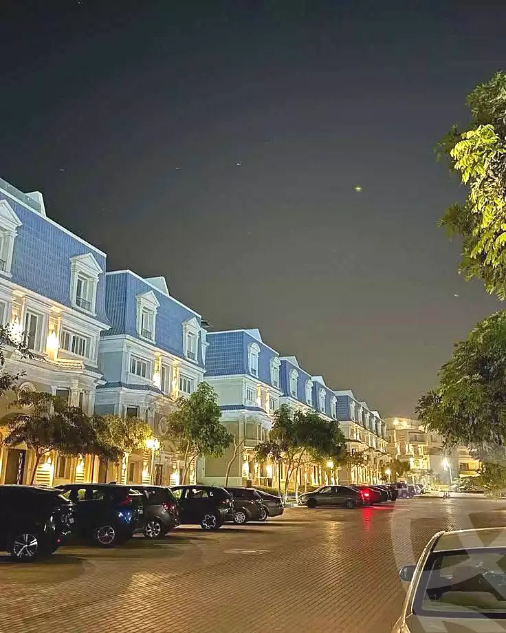 https://aqarmap.com.eg/en/listing/7363182-for-sale-cairo-new-cairo-compounds-mountain-view1-1-compound