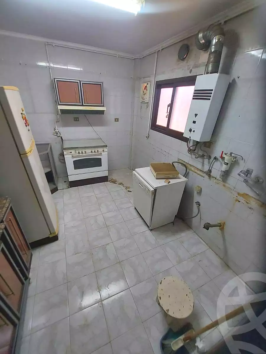 https://aqarmap.com.eg/ar/listing/7363354-for-sale-cairo-helwan-helwan-el-sharkeya-borhan-st