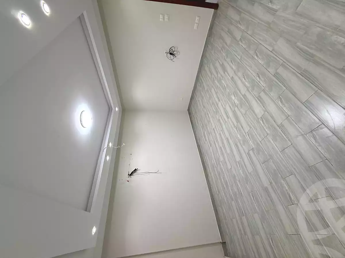 https://aqarmap.com.eg/ar/listing/7363442-for-sale-cairo-al-oubour-el-hay-el-taseaa-el-thaqafa-st