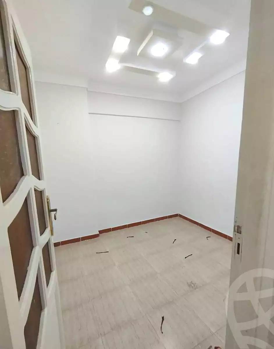https://aqarmap.com.eg/ar/listing/7363645-for-sale-alexandria-lsywf-el-falki