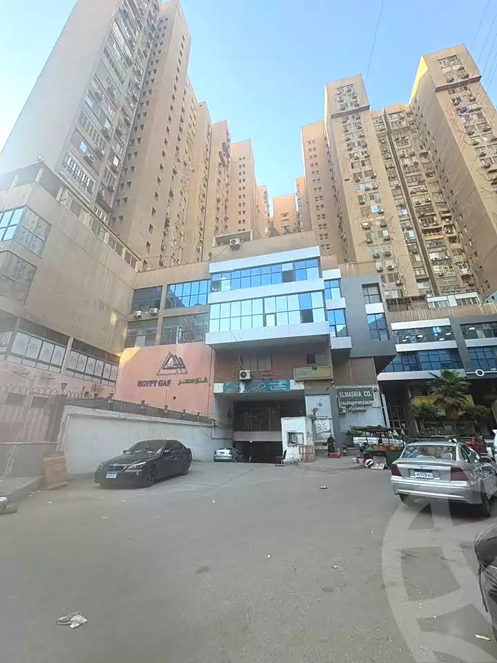 https://aqarmap.com.eg/ar/listing/7363708-for-sale-cairo-shoubra-corniche-el-nile-st