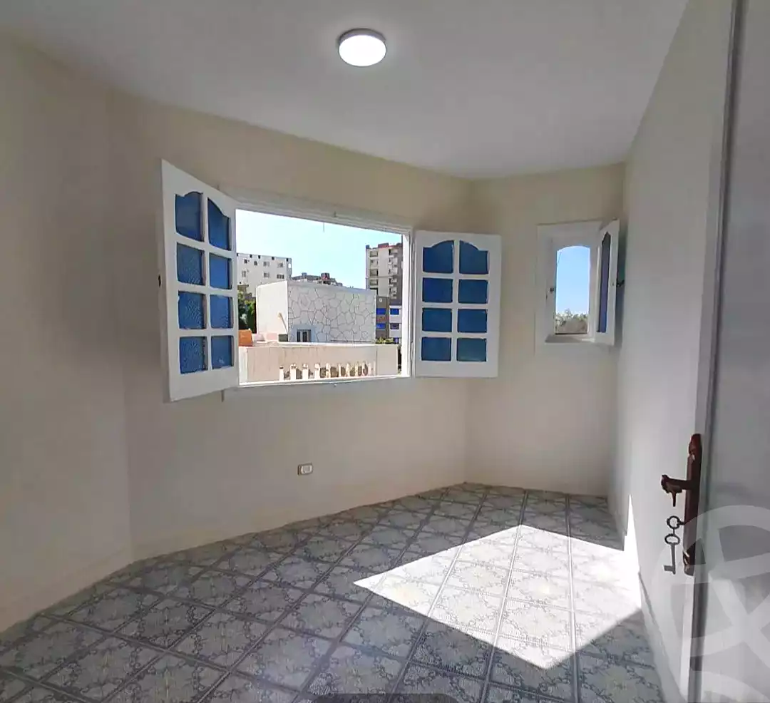 https://aqarmap.com.eg/ar/listing/7365079-for-sale-alexandria-al-agamy-lbytsh-shahr-al-assal-st