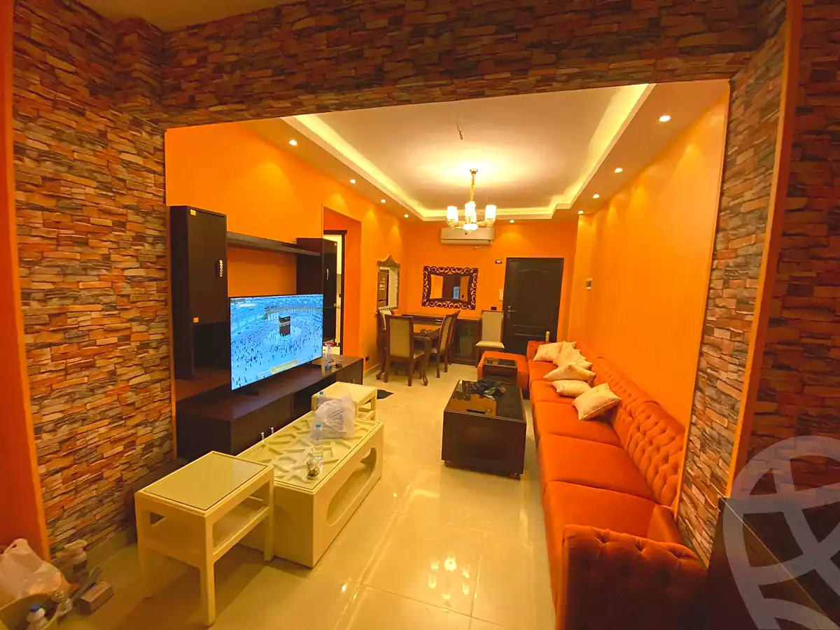 https://aqarmap.com.eg/en/listing/7365239-for-sale-cairo-el-sheikh-zayed-city-compounds-rawdet-zayed