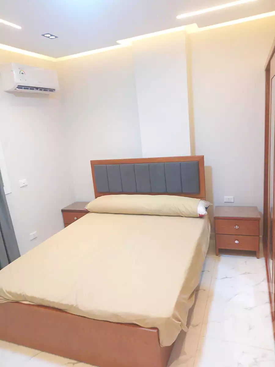 https://aqarmap.com.eg/en/listing/7365304-for-rent-cairo-6th-of-october-el-ahyaa-neighborhood-2nd-divided-from-al-kafrawei-st