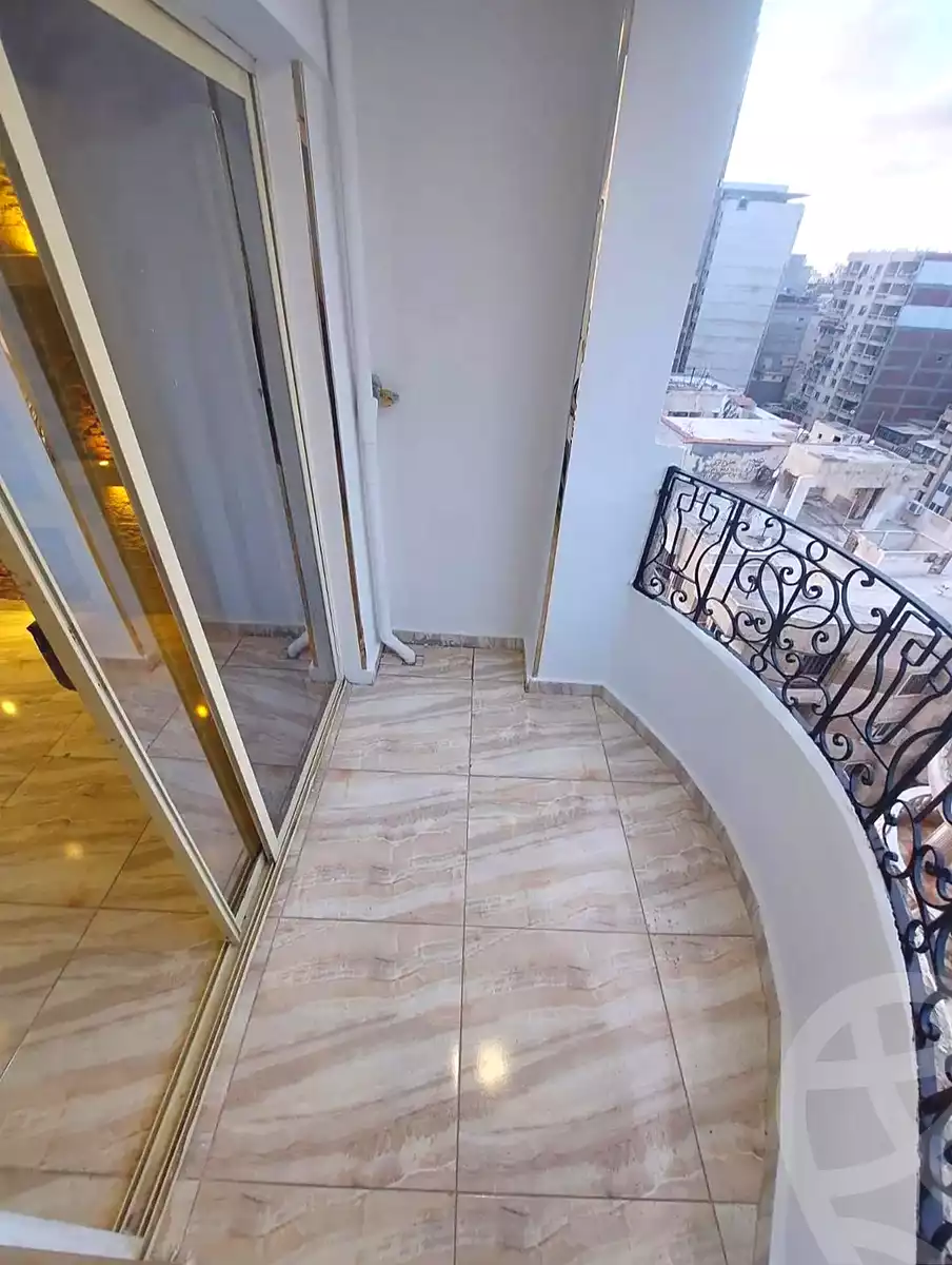 https://aqarmap.com.eg/ar/listing/7365346-for-sale-alexandria-sydy-bshr-sydy-bshr-bhry-mohammed-youssef-ghaly-st