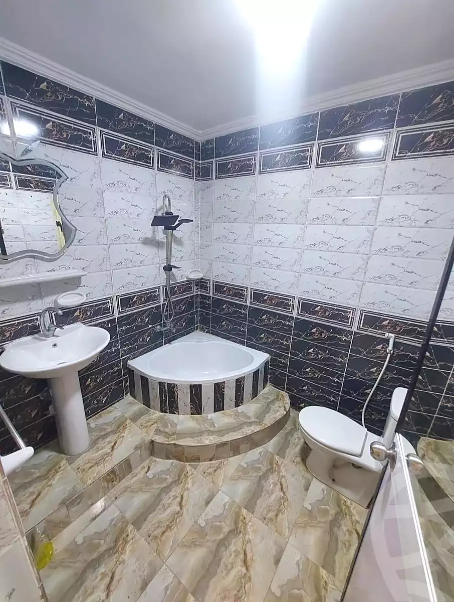 https://aqarmap.com.eg/ar/listing/7365346-for-sale-alexandria-sydy-bshr-sydy-bshr-bhry-mohammed-youssef-ghaly-st