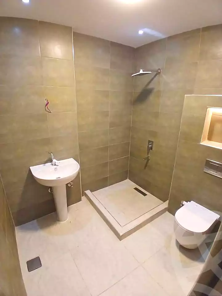 https://aqarmap.com.eg/en/listing/7365984-for-sale-alexandria-sydy-bshr-sydy-bshr-qbly