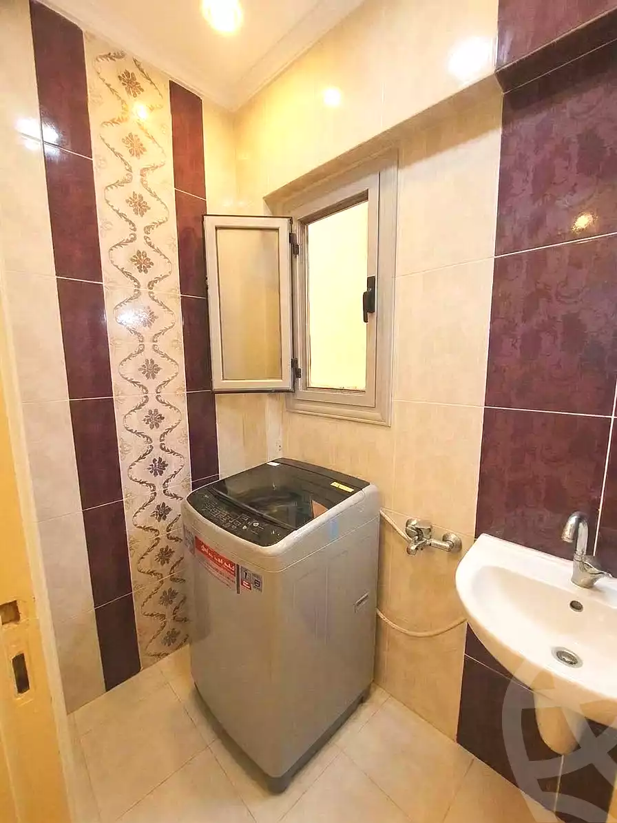 https://aqarmap.com.eg/ar/listing/7366267-for-sale-alexandria-glim-shr-bw-qyr-tryq-lhry