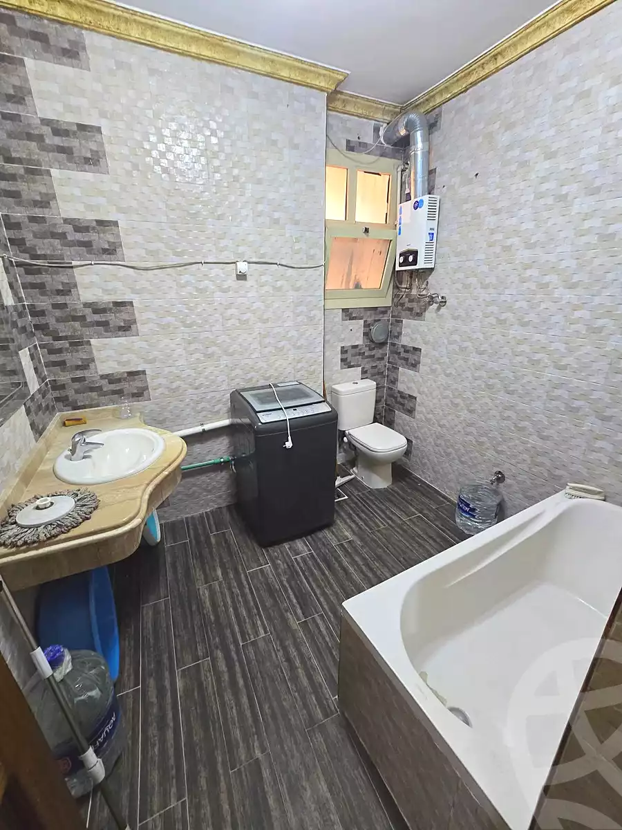 https://aqarmap.com.eg/ar/listing/7366947-for-rent-cairo-helwan-hadayek-helwan-nile-corniche-st