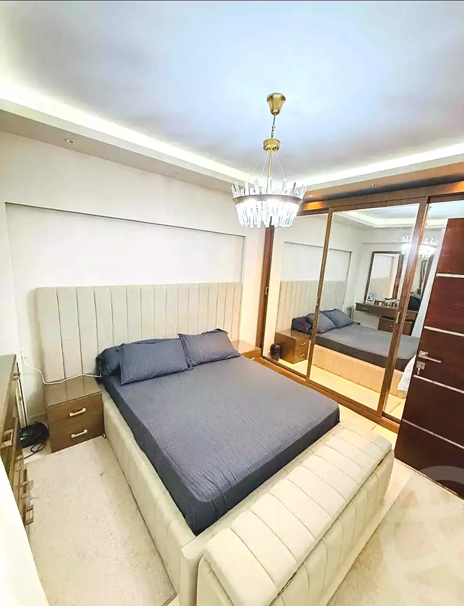 https://aqarmap.com.eg/ar/listing/7368022-for-sale-alexandria-sydy-bshr-sydy-bshr-bhry-magd-el-arab-mohamed-st