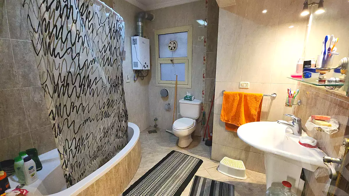 https://aqarmap.com.eg/ar/listing/7368736-for-sale-cairo-new-cairo-compounds-zizinia-city