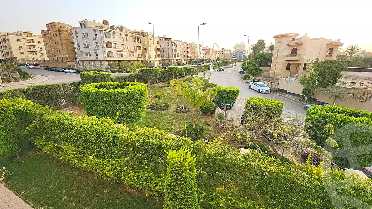 https://aqarmap.com.eg/ar/listing/7368736-for-sale-cairo-new-cairo-compounds-zizinia-city
