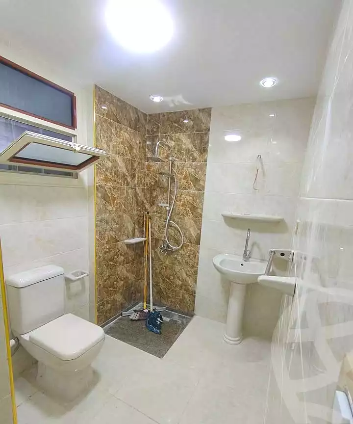 https://aqarmap.com.eg/ar/listing/7368979-for-sale-alexandria-el-asafra-l-sfr-bhry