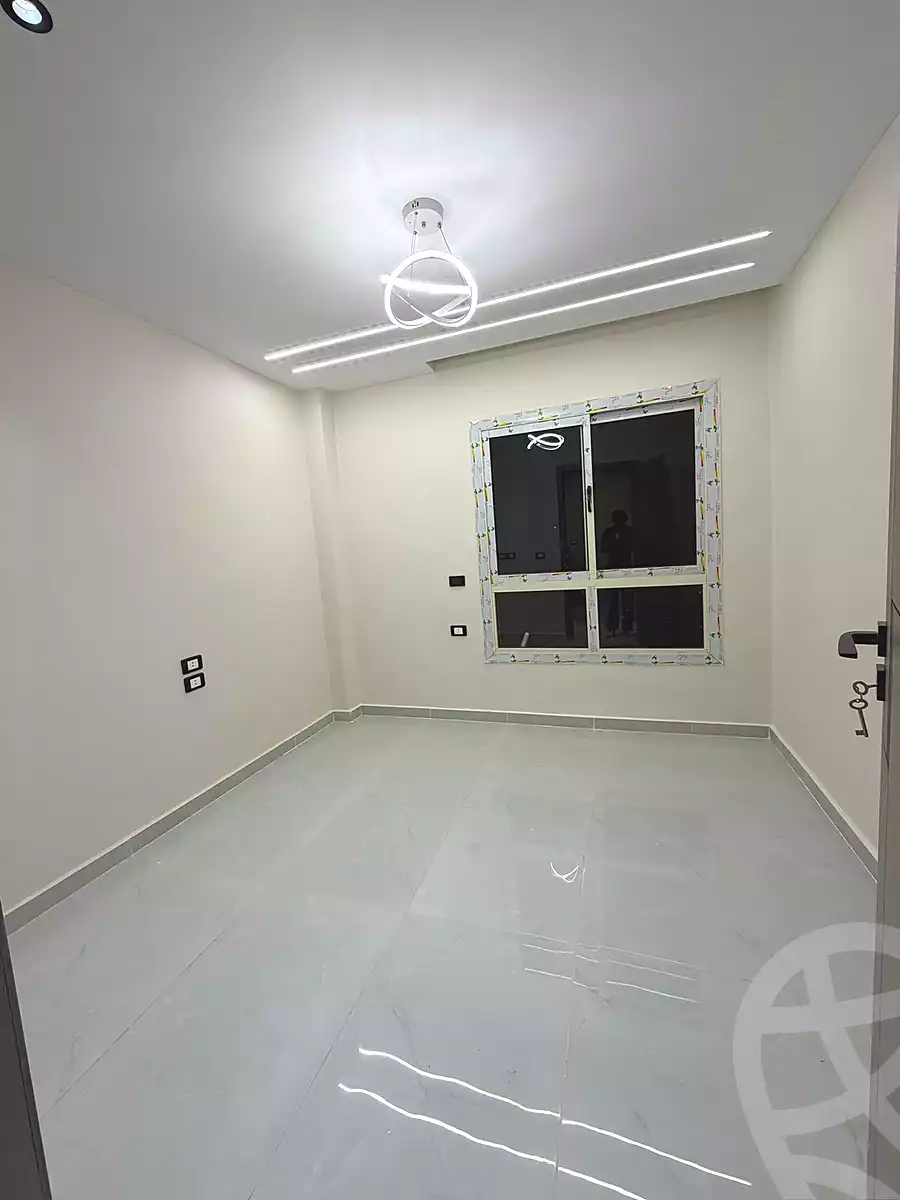 https://aqarmap.com.eg/ar/listing/7368987-for-sale-cairo-6th-of-october-hadaeq-october-compounds-djlh-blmz-m-mr-lmrshdy