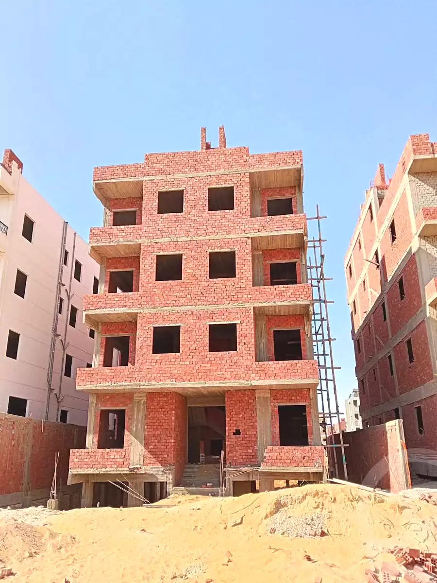 https://aqarmap.com.eg/ar/listing/7369163-for-sale-cairo-6th-of-october-hadaeq-october-golden-square
