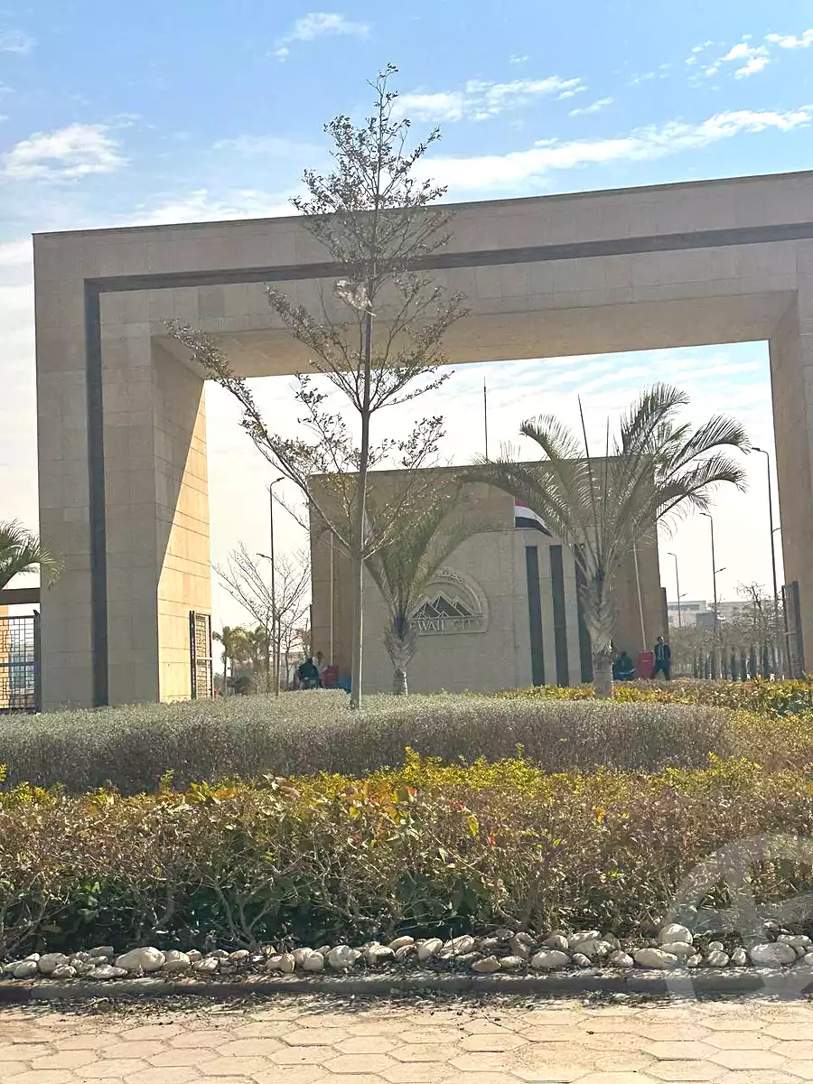 https://aqarmap.com.eg/ar/listing/7369312-for-sale-cairo-6th-of-october-hadaeq-october-golden-square