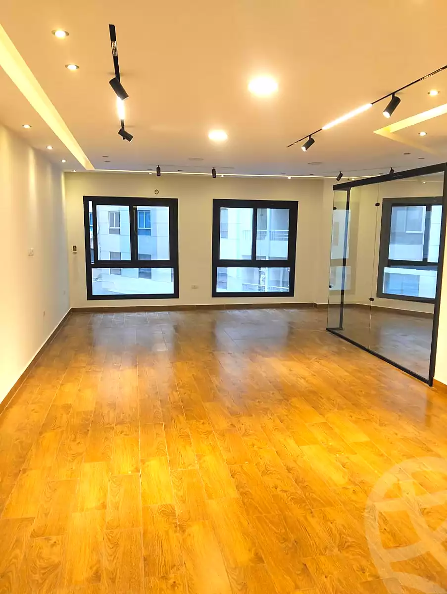 https://aqarmap.com.eg/en/listing/7369947-for-rent-cairo-el-maadi-compounds-rayhanah-plaza