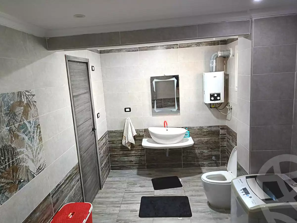 https://aqarmap.com.eg/ar/listing/7370011-for-sale-cairo-helwan-lmjwr-lrb-lmshrw-lmryky-street-104