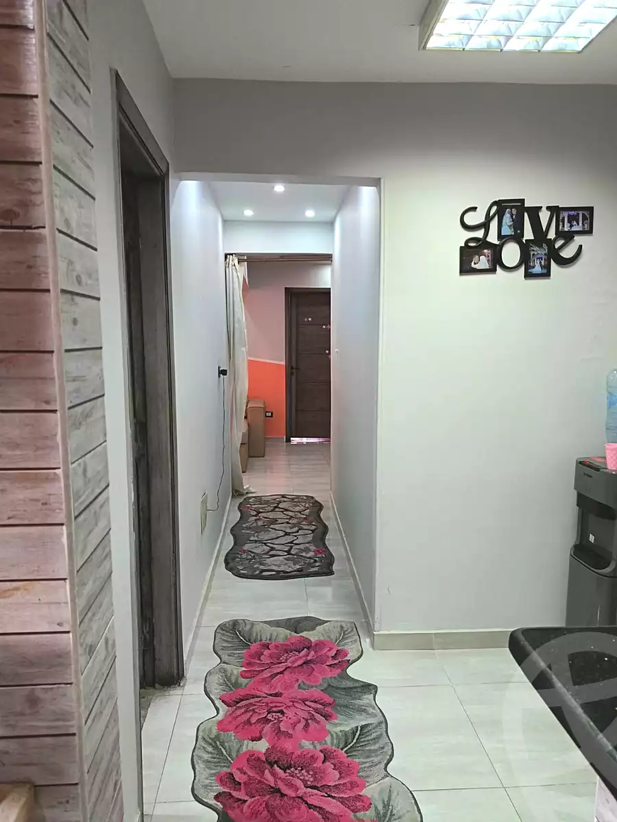 https://aqarmap.com.eg/ar/listing/7370011-for-sale-cairo-helwan-lmjwr-lrb-lmshrw-lmryky-street-104