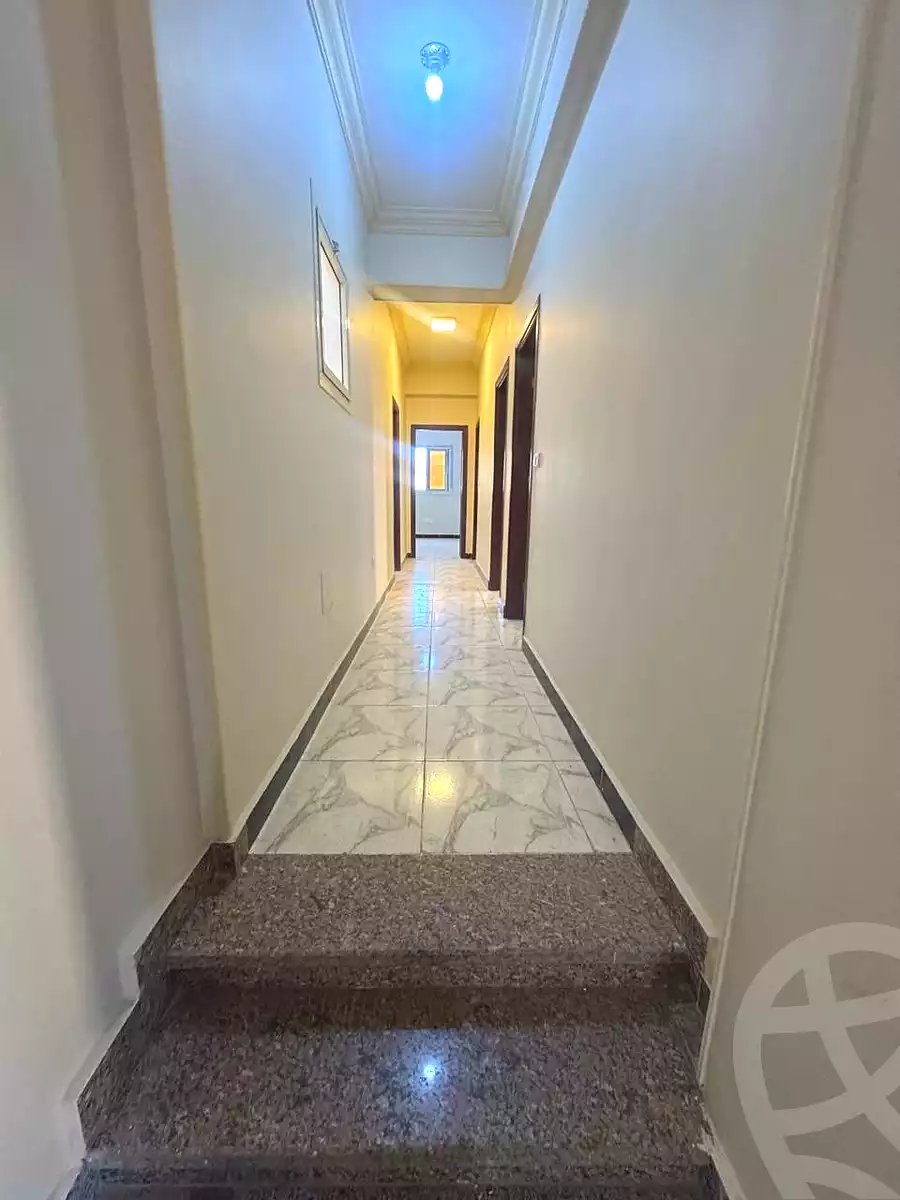 https://aqarmap.com.eg/ar/listing/7370314-for-sale-cairo-new-cairo-first-settlement-neighbourhood-10-el-shaheed-abdul-fattah-ahmed-st