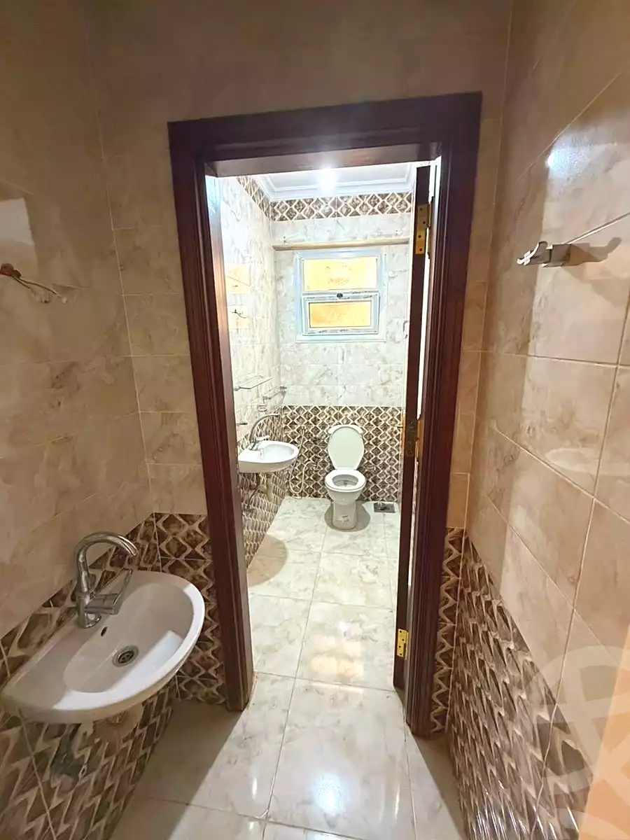 https://aqarmap.com.eg/ar/listing/7370800-for-rent-cairo-new-cairo-el-narges-el-narges-omarat-mohamed-sabry-abu-alam-st