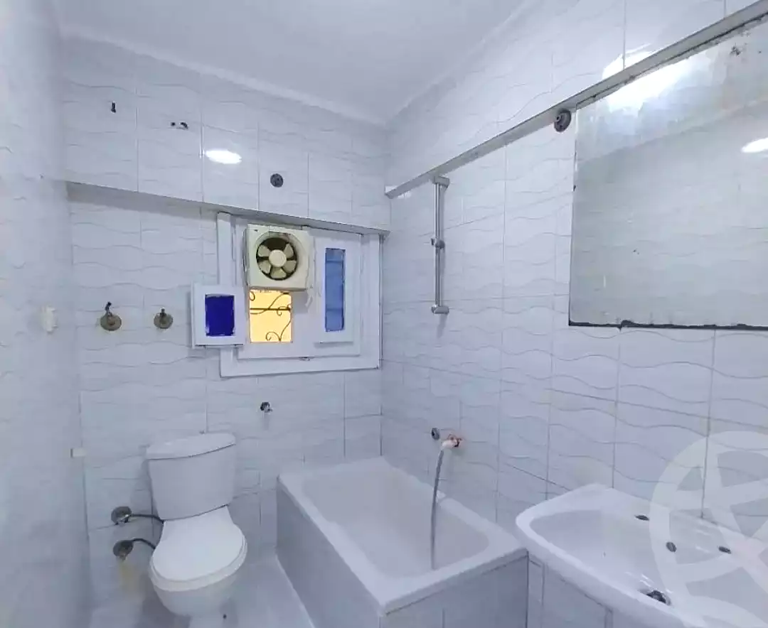 https://aqarmap.com.eg/en/listing/7370886-for-sale-alexandria-al-agamy-shataa-el-nakheel