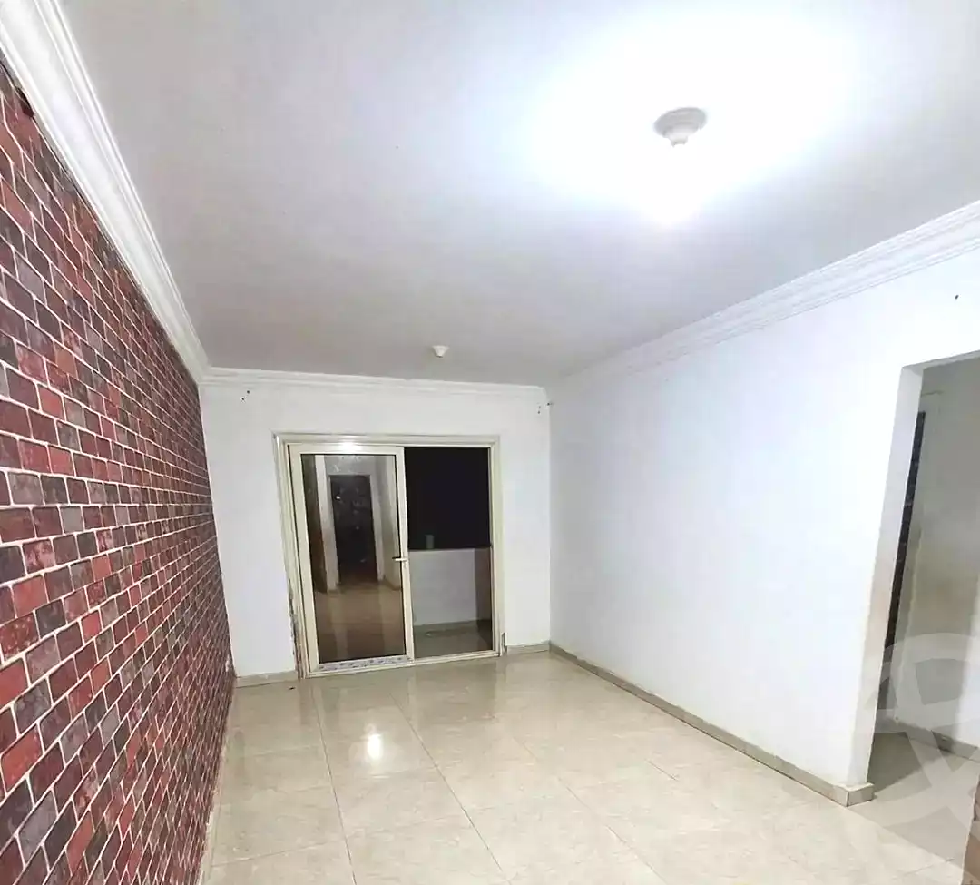 https://aqarmap.com.eg/ar/listing/7370971-for-rent-alexandria-lsywf-city-light-compound