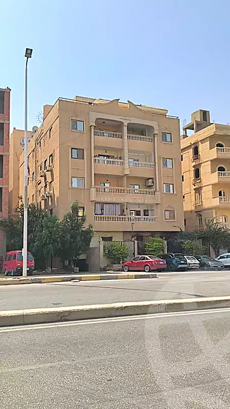 https://aqarmap.com.eg/ar/listing/7371438-for-sale-cairo-new-cairo-new-narges