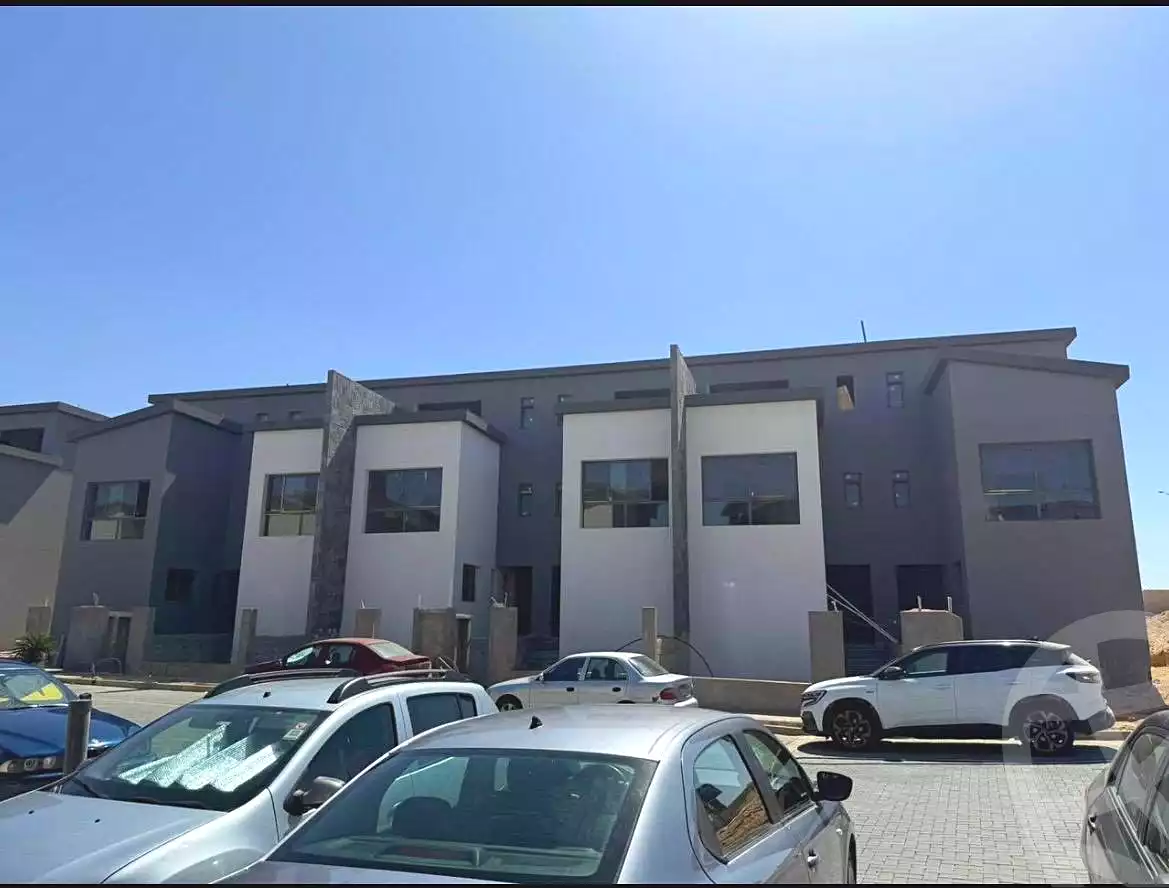 https://aqarmap.com.eg/ar/listing/7371890-for-sale-cairo-new-cairo-compounds-the-crest-compound-il-cazar