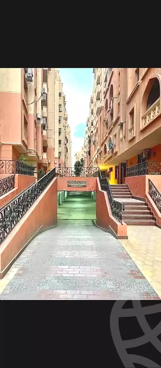 https://aqarmap.com.eg/ar/listing/7372354-for-sale-alexandria-smouha-compounds-in-smouha-kmbwnd-jrnd-fyl