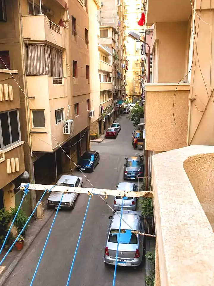 https://aqarmap.com.eg/ar/listing/7372945-for-rent-alexandria-bolekly-shr-lblbl