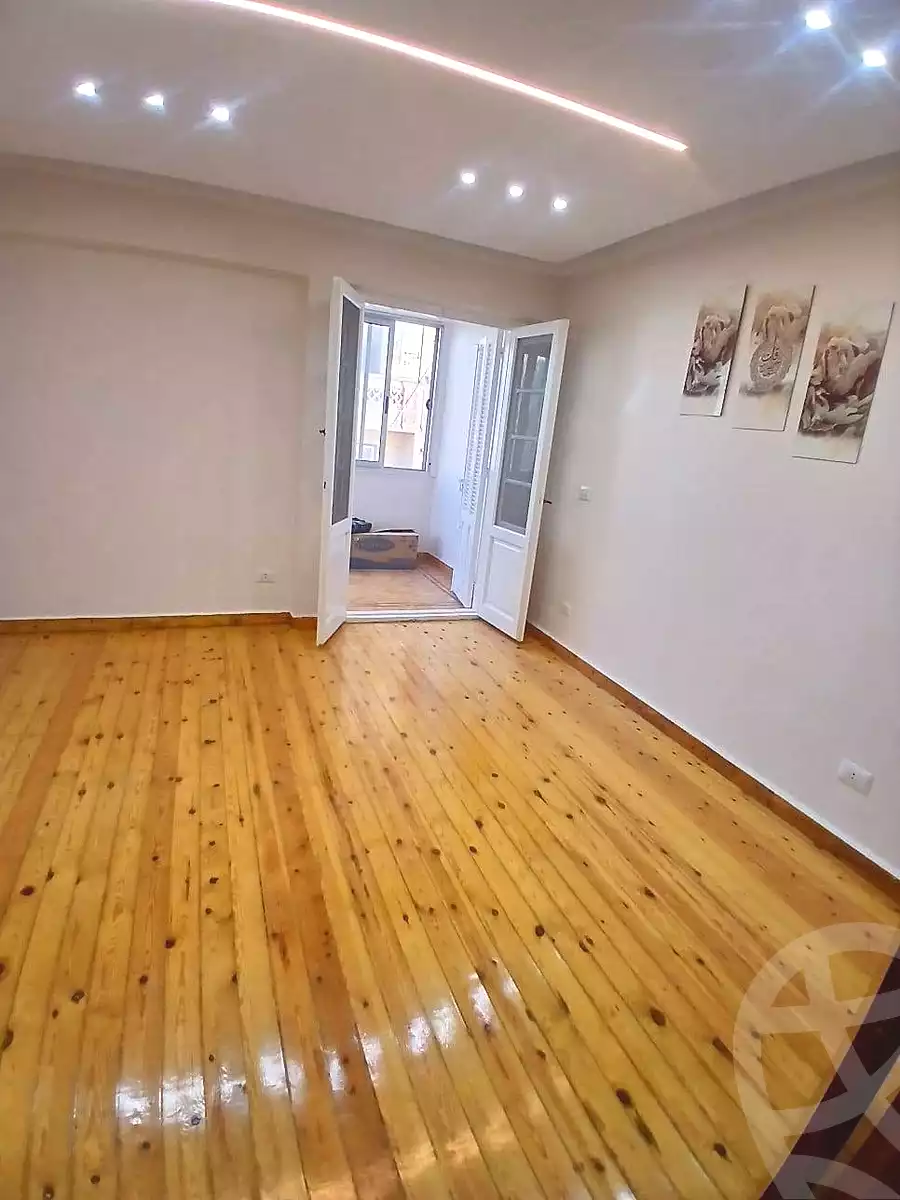 https://aqarmap.com.eg/ar/listing/7373062-for-sale-alexandria-ganaklis