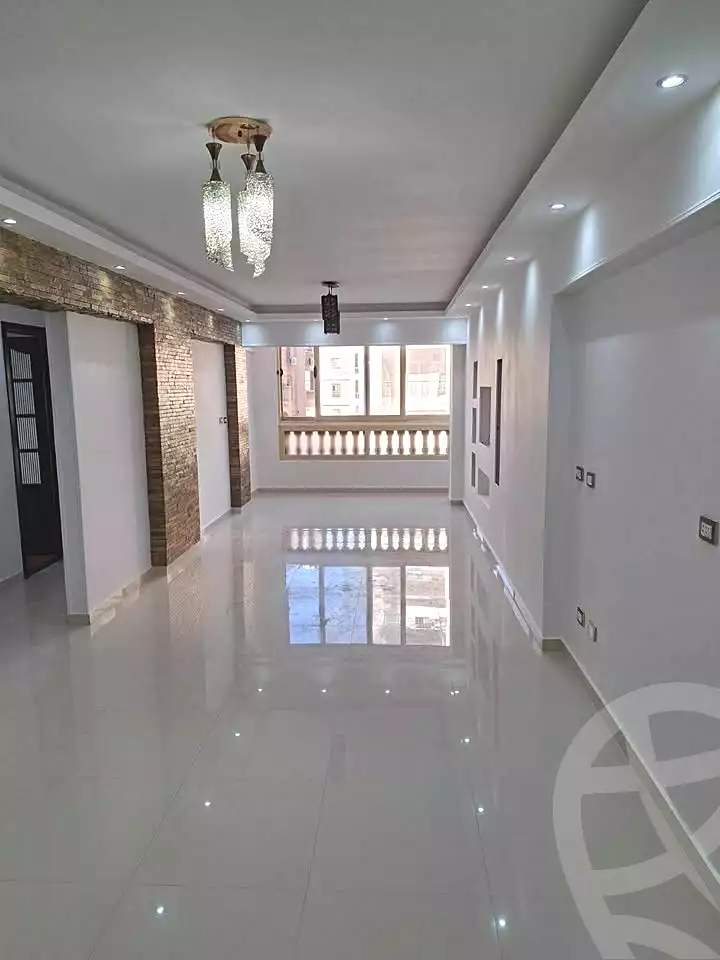 https://aqarmap.com.eg/ar/listing/7373092-for-sale-alexandria-moharram-bey