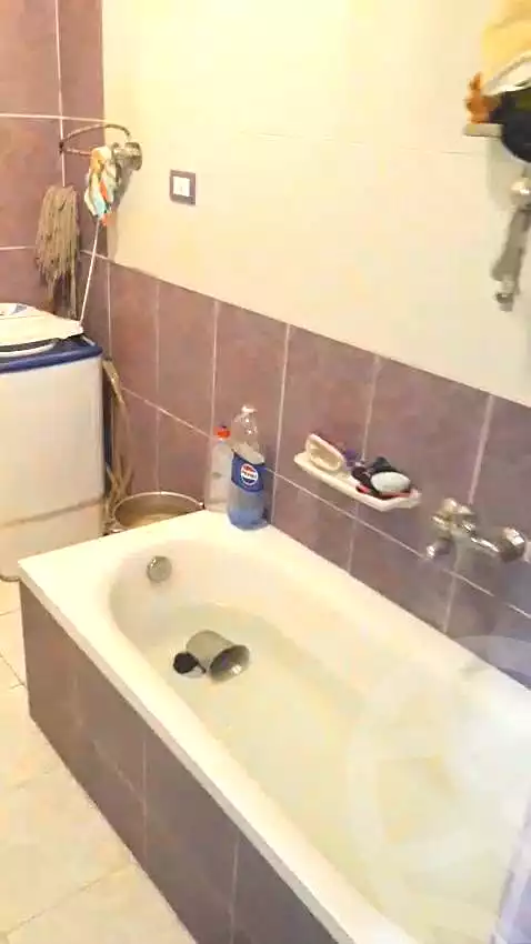 https://aqarmap.com.eg/en/listing/7373133-for-sale-alexandria-al-agamy-el-hanouvel-al-komi-st-el-hanouvel