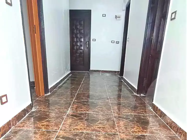 https://aqarmap.com.eg/en/listing/7373195-for-sale-alexandria-el-asafra-l-sfr-qbly
