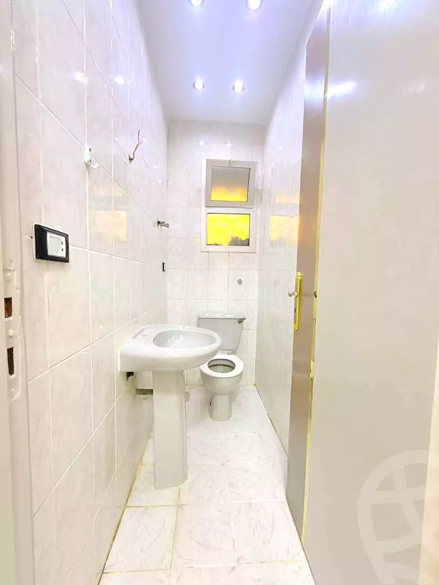 https://aqarmap.com.eg/en/listing/7373414-for-sale-alexandria-al-agamy-shataa-el-nakheel