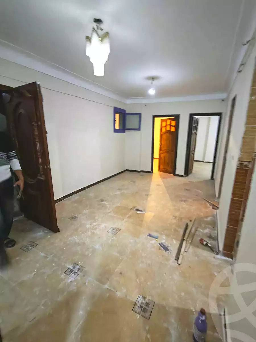 https://aqarmap.com.eg/ar/listing/7373416-for-sale-alexandria-al-agamy-el-hanouvel-radwan-st