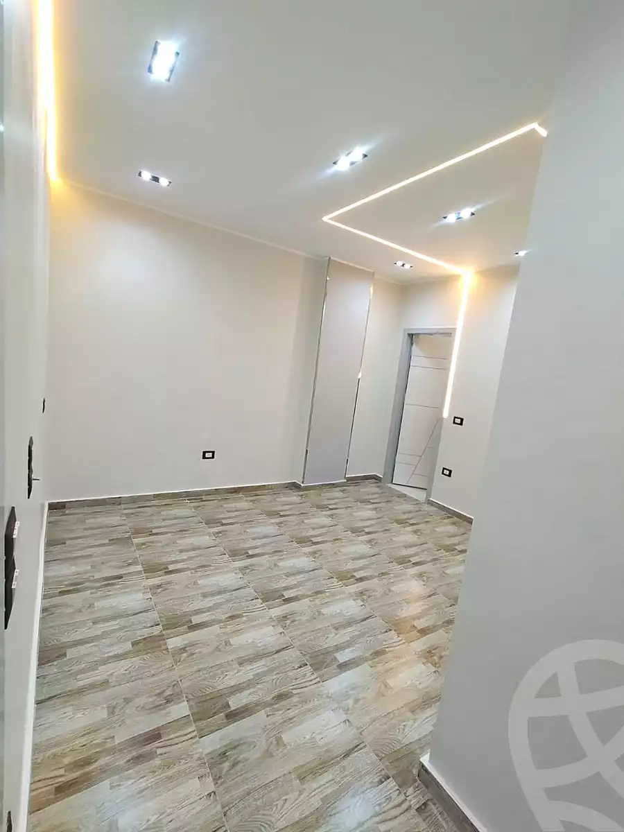 https://aqarmap.com.eg/ar/listing/7373823-for-sale-cairo-6th-of-october-hadaeq-october-compounds-el-fardoos-city