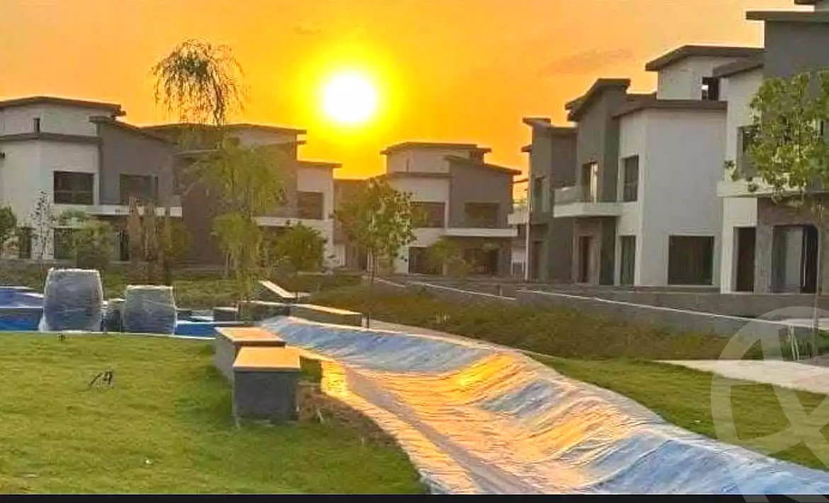 https://aqarmap.com.eg/en/listing/7373881-for-sale-cairo-new-cairo-compounds-the-crest-compound-il-cazar