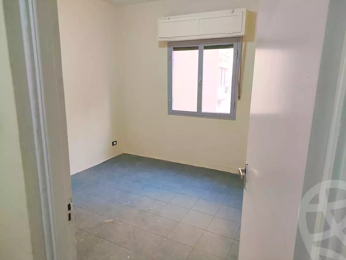 https://aqarmap.com.eg/ar/listing/7377100-for-rent-cairo-helwan-hadayek-helwan-nile-corniche-st