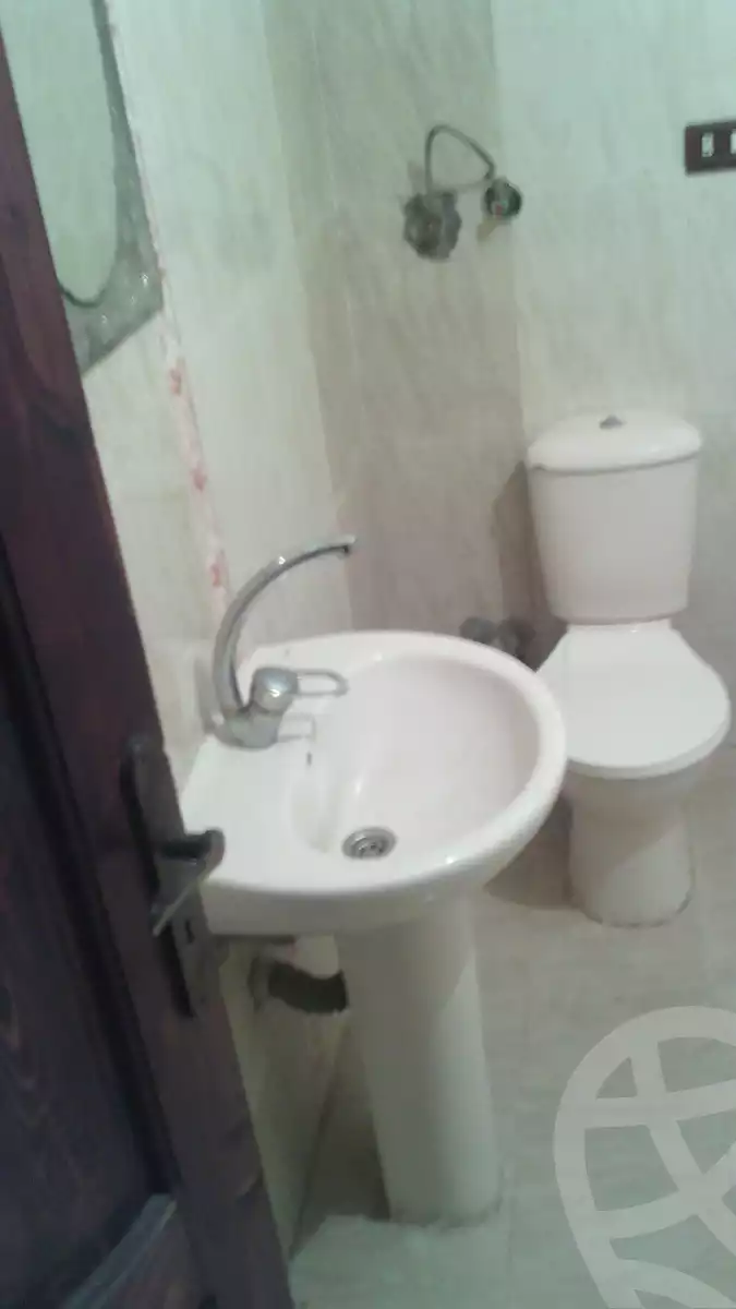https://aqarmap.com.eg/en/listing/4149919-for-rent-el-eshrein-stt