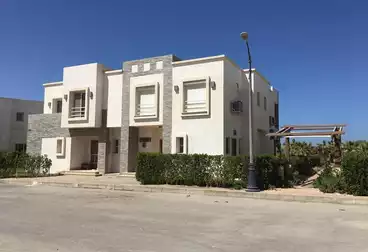 Villa 230 M² Extra super lux in Amwaj