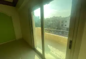 Apartments For sale - 3 rooms - floor 2