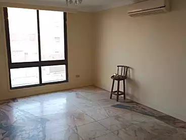 Offices For rent in Gameat El Dewal El Arbabeya St, El Mohandeseen, 200 sqm