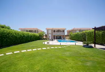 Villa for Sale in Kreir Lagoon - 1st Row Beach